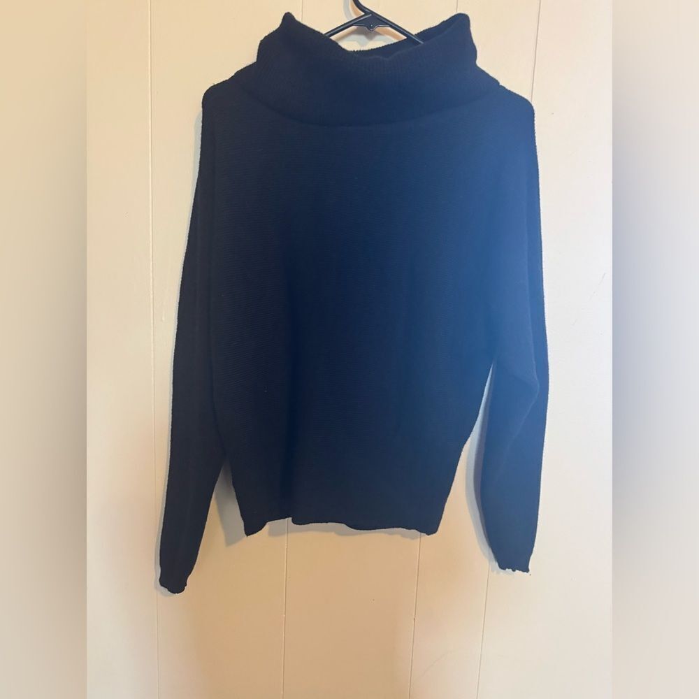 CYRUS-  Women‎ Small Elegant Black Cowl Neck/ Turtleneck Sweater